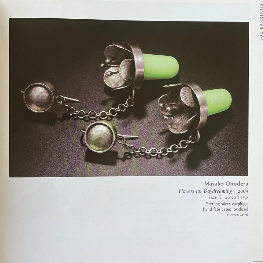 Pestil Books for vitruta 500 Earrings: New Directions in Contemporary Jewelry 