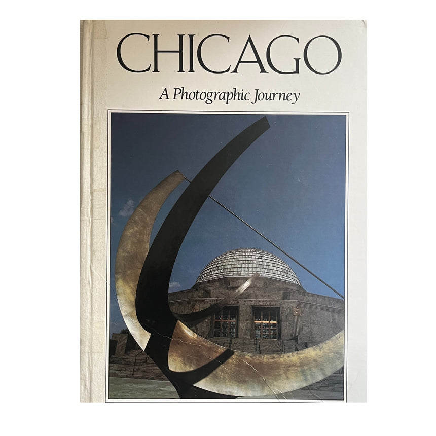 Pestil Books for vitruta Chicago: A Photographic Journey