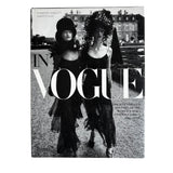 Pestil Books for vitruta In Vogue: The Illustrated History of the World's Most Famous Fashion Magazine