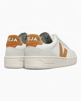 VEJA V-90 Leather Kadın Sneaker