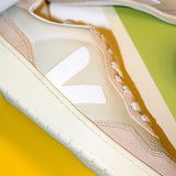 VEJA V-90 Leather Kadın Sneaker